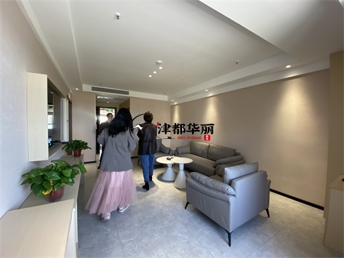 青铜峡装修公司|青铜峡程封酒店改造装修现场量尺